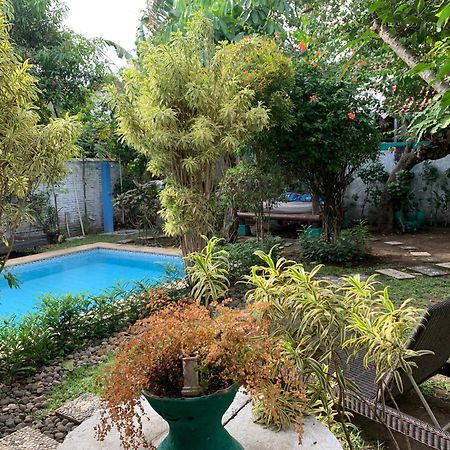 Villa Bougenville ยอกยาการ์ตา ภายนอก รูปภาพ