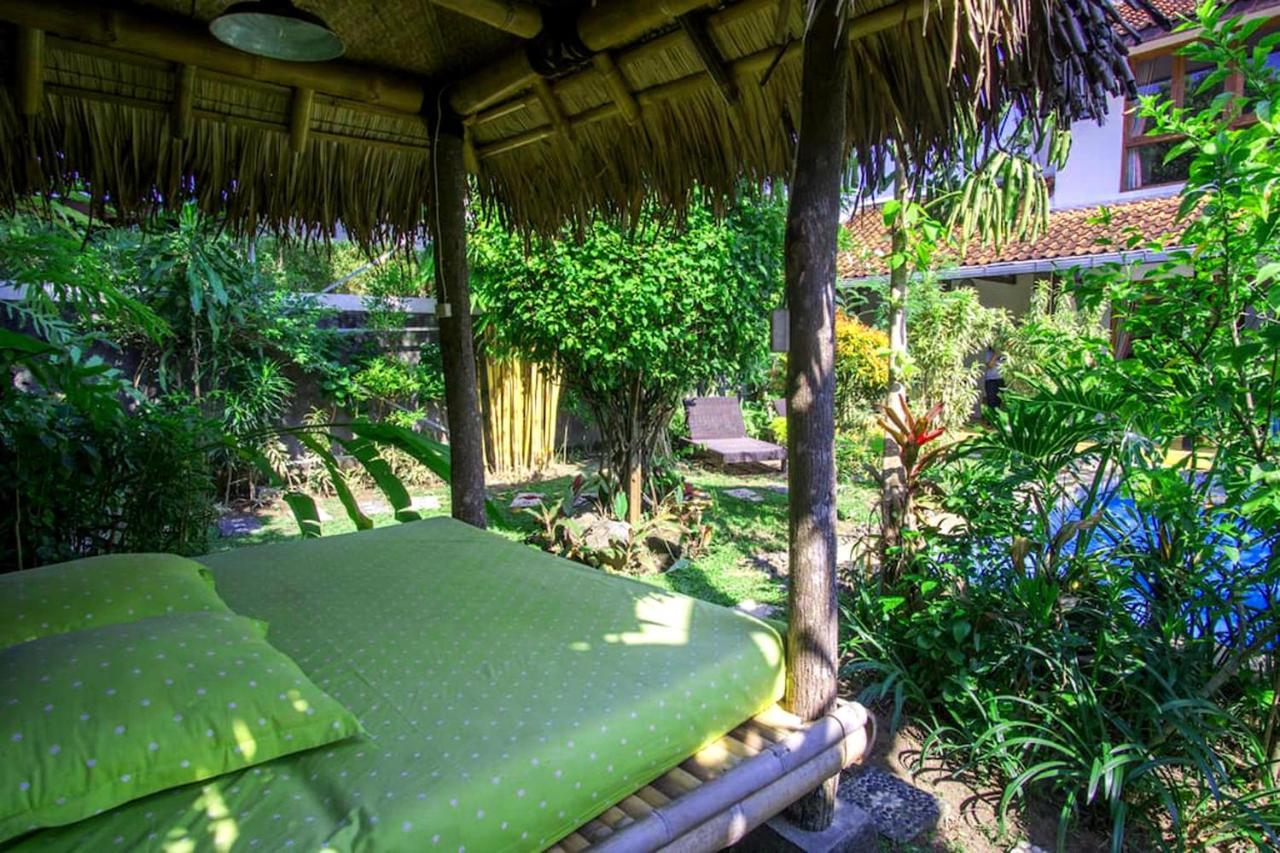 Villa Bougenville ยอกยาการ์ตา ภายนอก รูปภาพ